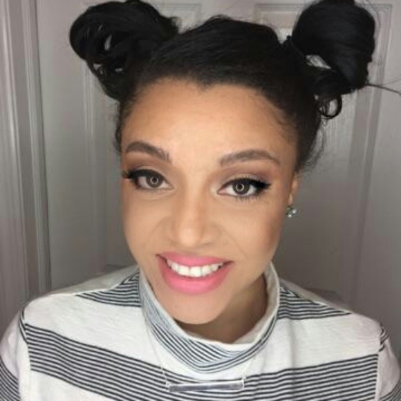 Meet your Posher, Candace - Picture 1 of 2